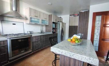 Casa en Venta, Balcones de San Mateo con jardín propio