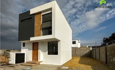 Casas en urbanización el bosque en Manta: alta plusvalía y crédito VIP