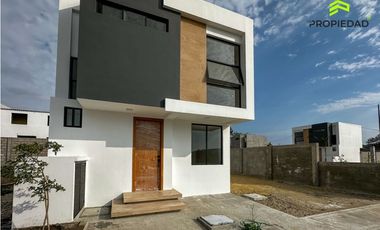 Casas en urbanización el bosque en Manta: alta plusvalía y crédito VIP