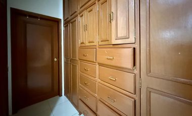 Zona Panorámica, cerca Club Bugambilias, 474 M2 terreno, 334 M2 construcción, 4 recámaras, 5 autos