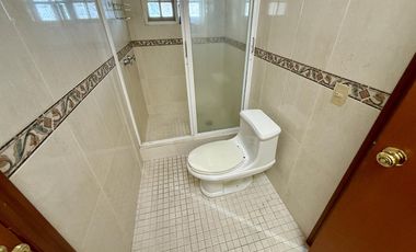 Zona Panorámica, cerca Club Bugambilias, 474 M2 terreno, 334 M2 construcción, 4 recámaras, 5 autos