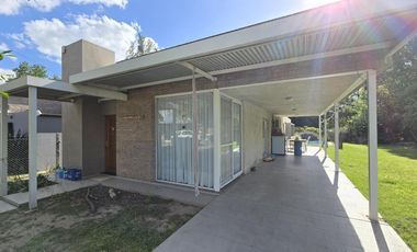 Casa en Logaritmo, Ibarlucea.