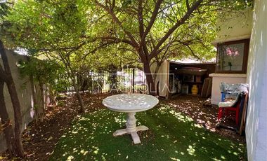 Casa en Arriendo en AV CHAMISERO