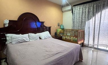 Casa para remodelar en Paseo del Parque, Tres Marías, Morelia