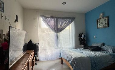 Casa para remodelar en Paseo del Parque, Tres Marías, Morelia