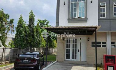 Rumah Wisata Bukit Mas Paddington, Minimalis 2 Lantai