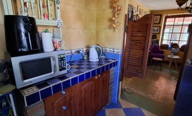 CASA DE ESTILO MEDITERRÁNEO CON DISEÑO ÚNICO | 160 m² CONST. EN PARCELA DE 1.200 m²