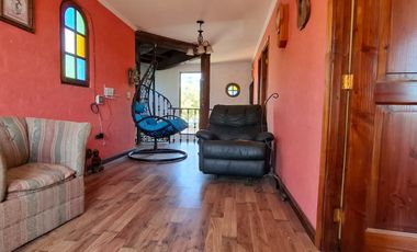 CASA DE ESTILO MEDITERRÁNEO CON DISEÑO ÚNICO | 160 m² CONST. EN PARCELA DE 1.200 m²