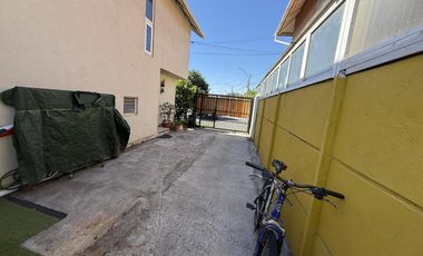 Preciosa Casa En Venta En Haras San Bernardo Con Piscina