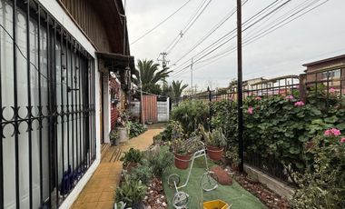 Se Vende Casa Material Solido, Terreno 250 M2, 6 Vehiculos