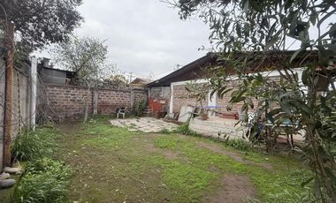 Se Vende Casa Material Solido, Terreno 250 M2, 6 Vehiculos