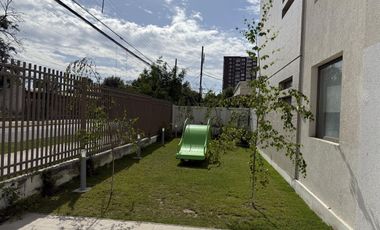 Se Vende Dpto.  Townhouse +un Estacionamiento+bodega 7807 Uf