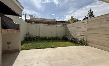 Se Vende Dpto.  Townhouse +un Estacionamiento+bodega 7807 Uf