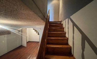 Casa En Venta En Lincoln Con Patio Y Bodega