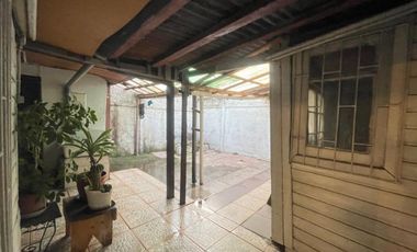 Casa En Venta En Lincoln Con Patio Y Bodega