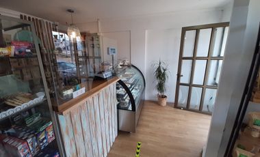 Pequeño local comercial en Strip Center, sector San Joaquin