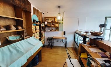 Pequeño local comercial en Strip Center, sector San Joaquin