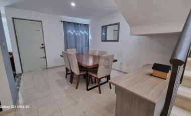 Casa en venta, frente a parque las Americas II, Merida, 3 recamaras, 2 baños, recamara en PB.