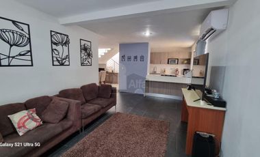 Casa en venta, frente a parque las Americas II, Merida, 3 recamaras, 2 baños, recamara en PB.