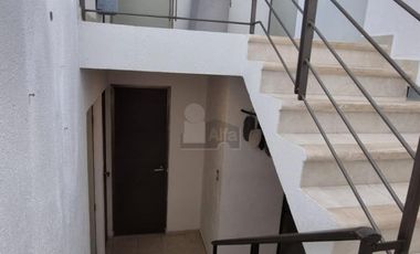 Casa en venta, frente a parque las Americas II, Merida, 3 recamaras, 2 baños, recamara en PB.