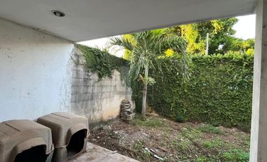 Casa en venta, frente a parque las Americas II, Merida, 3 recamaras, 2 baños, recamara en PB.