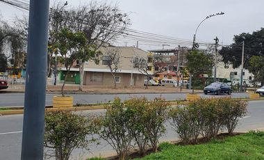 Casa Terreno en Venta  en Cercado de Lima 621M2.