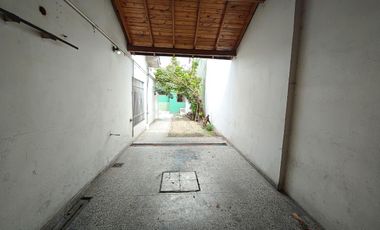 CASA 4 AMBIENTES ALQUILER EN MARCO AVELLANEDA 2526 (REMEDIOS DE ESCALADA)