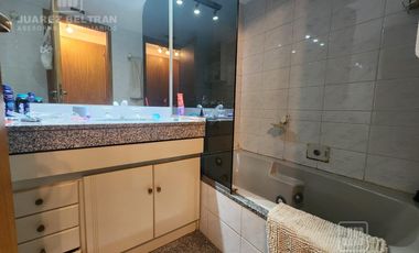 Departamento semipiso 3 dormitorios de categoría - Yrigoyen al 400, Nueva Cordoba