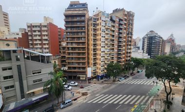 Departamento semipiso 3 dormitorios de categoría - Yrigoyen al 400, Nueva Cordoba