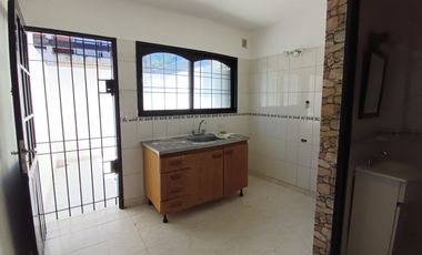 Alquiler de Dúplex 3 Ambientes – ¡Listo para Habitar! En san justo