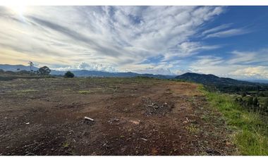 Lote en venta en unidad cerrada via san Antonio la ceja Yarumo