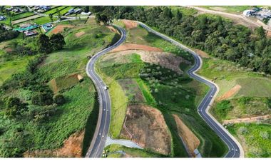 Lote en venta vía san Antonio la ceja sector el Yarumo en unidad cerra