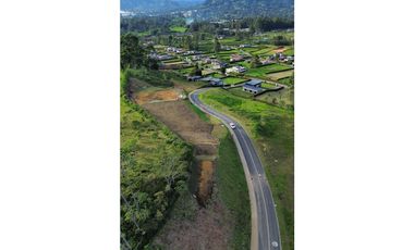 Venta de lote en unidad cerrada via san Antonio la ceja sector el Yaru