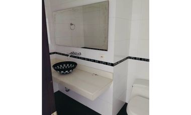 Apartamento Dúplex en Arriendo en Laureles
