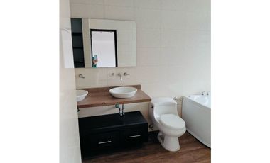 Apartamento Dúplex en Arriendo en Laureles