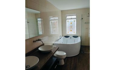 Apartamento Dúplex en Arriendo en Laureles