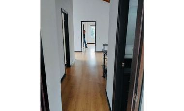 Apartamento Dúplex en Arriendo en Laureles