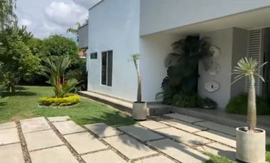 CASA MODERNA CAMPESTRE DE UN PISO