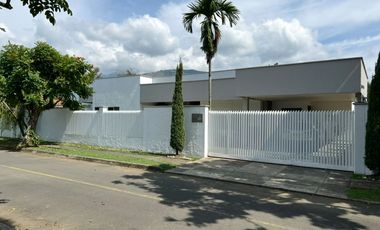 CASA MODERNA CAMPESTRE DE UN PISO