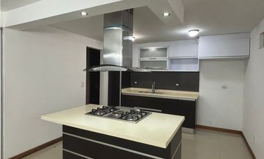 Casa en Venta 3 Niveles Medianera en Cartago Valle