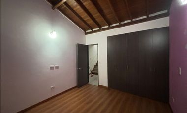 Casa en Venta 3 Niveles Medianera en Cartago Valle