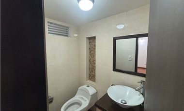 Casa en Venta 3 Niveles Medianera en Cartago Valle