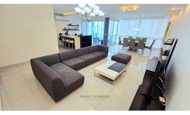 Apartamento en Venta - Bella Vista -182m2- 2 parkings -1 deposito