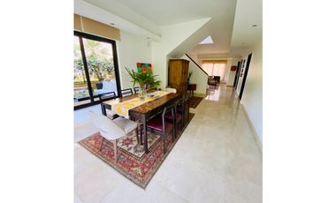 CASA EN CLAYTON EN EMBASSY CLUB 4 RECAMARAS LINEA BLANCA CV