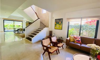 CASA EN CLAYTON EN EMBASSY CLUB 4 RECAMARAS LINEA BLANCA CV