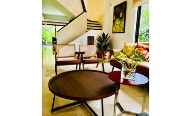 CASA EN CLAYTON EN EMBASSY CLUB 4 RECAMARAS LINEA BLANCA CV