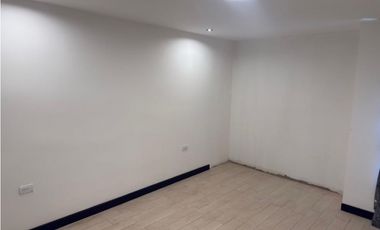 CHALET  3 AMBIENTES EN VENTA RECICLADO, BARRIO SAN JOSE