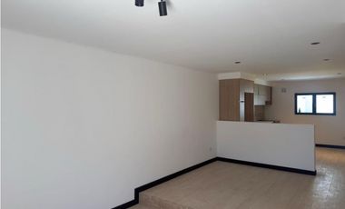 CHALET  3 AMBIENTES EN VENTA RECICLADO, BARRIO SAN JOSE