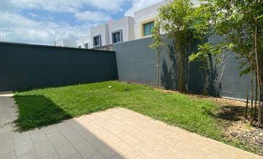 LOMAS DEL MAR, Casa en RENTA con jardín, terraza y área de TV