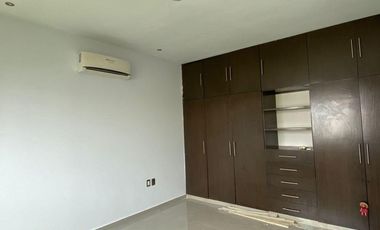 LOMAS DEL MAR, Casa en RENTA con jardín, terraza y área de TV